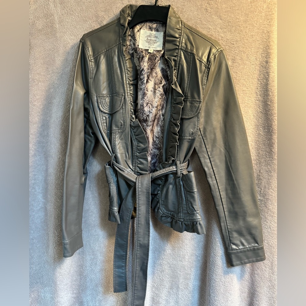 Women’s faux leather grey coat with belt